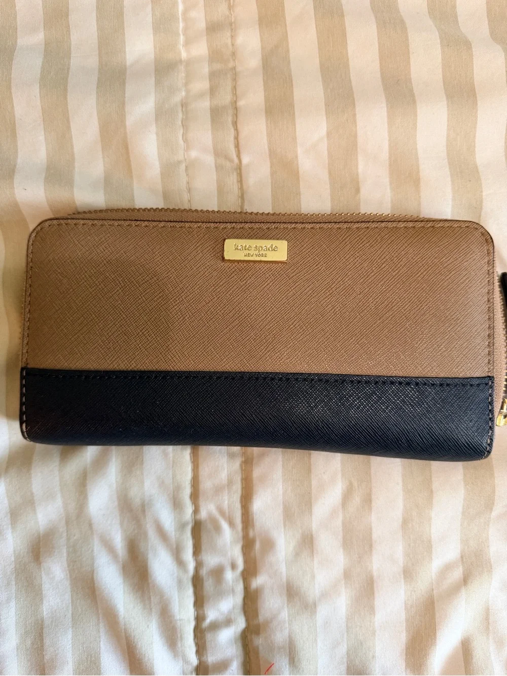 kate spade Two-Tone Tan and Black Zip Around Wallet